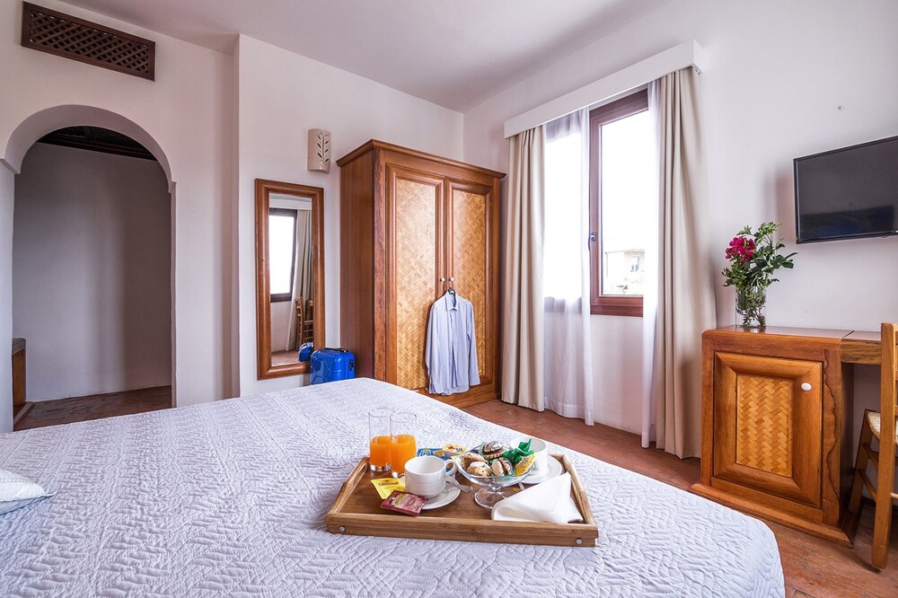 

Napoli - Arbatax - Hotel Vecchia Marina