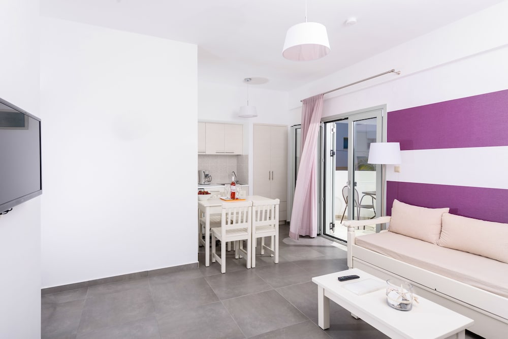 

Venezia - Milatos - Angela Studios Apartments