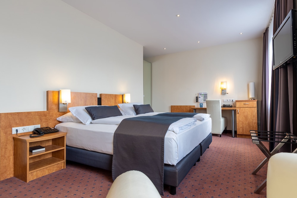 

Milano - Dusseldorf - Trip Inn Hotel Esplanade, Düsseldorf