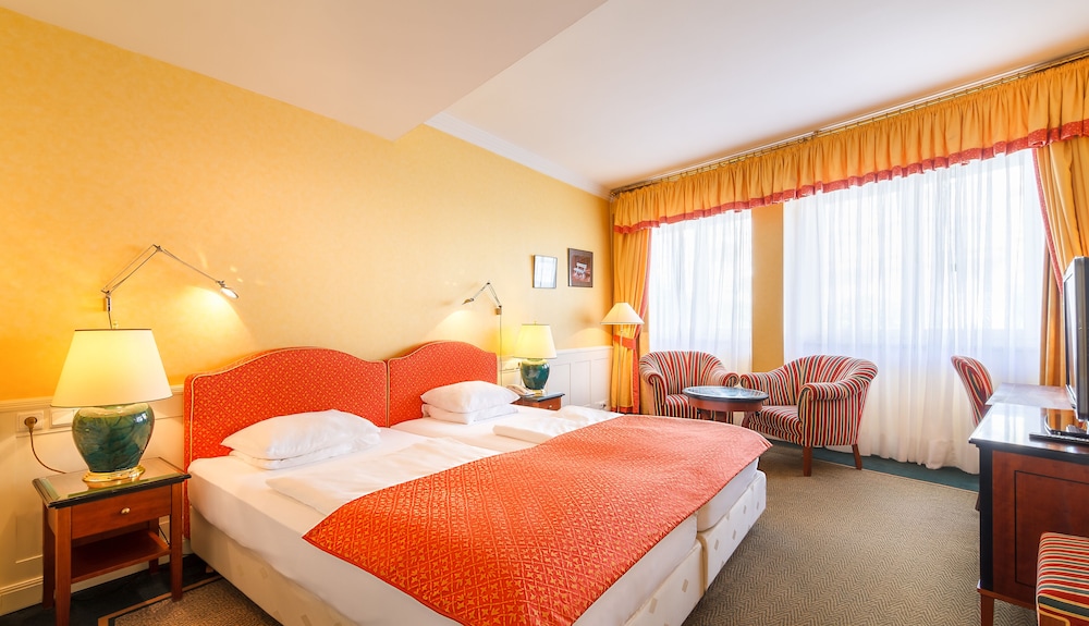 

Roma - Jenišov - Dvorak Spa & Wellness