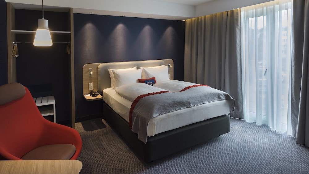 

Milano - Mainz - Holiday Inn Express Wiesbaden