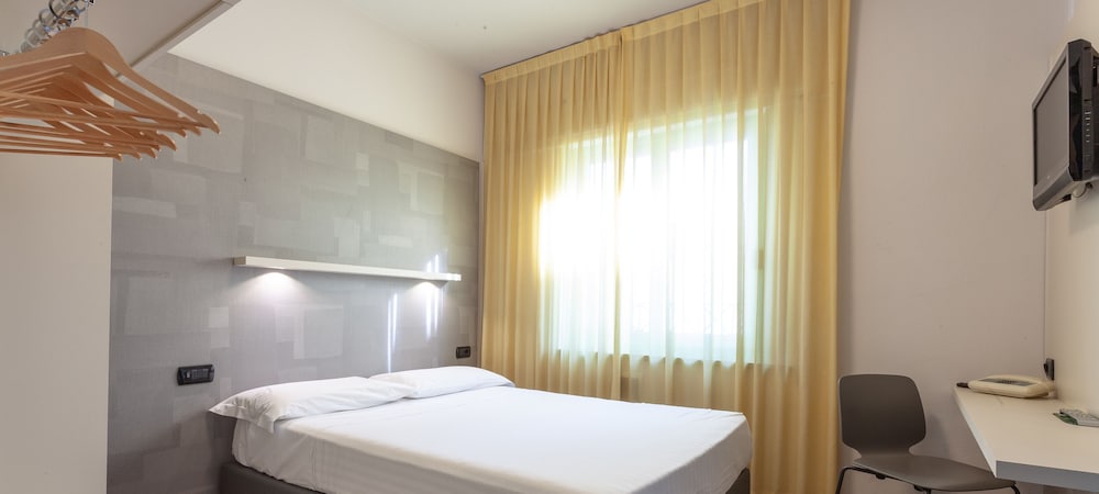 

Bari - Montecatini Terme - Hotel Da Vinci