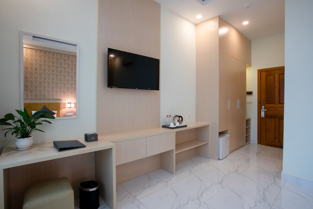 

Milano - Kep - Sangkahak Mith Hotel