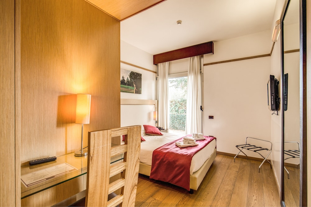 

Trieste - Roma - Ginevra Palace Hotel