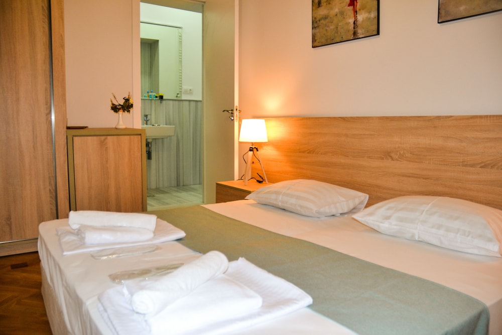

Milano - Tbilisi - Piccolo casa bella
