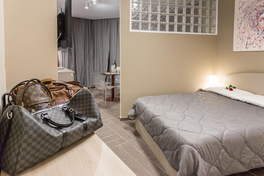 

Cagliari - Alessandria - HH Hermoso Housing ALESSANDRIA