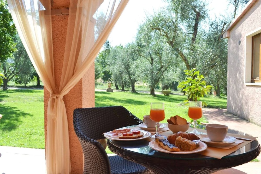

Catania - Saturnia - Relais Ciavatta Country Hotel