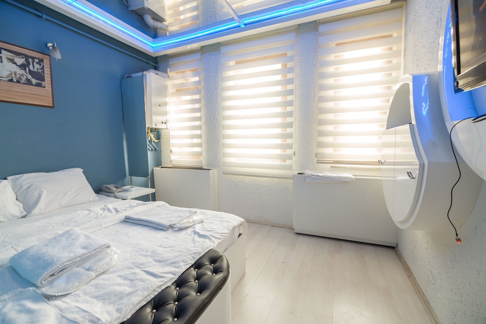 

Trieste - Istanbul - Element Suites