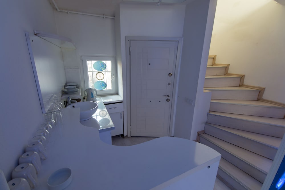 

Brindisi - Istanbul - Element Suites