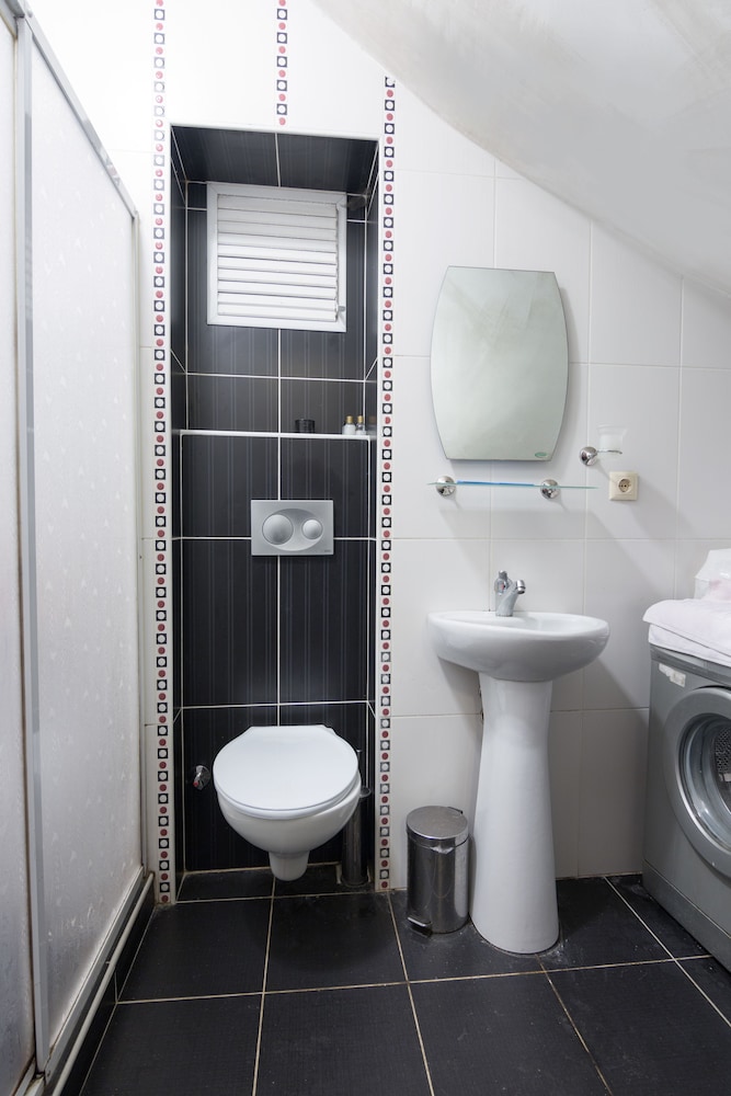 

Verona - Istanbul - Element Suites