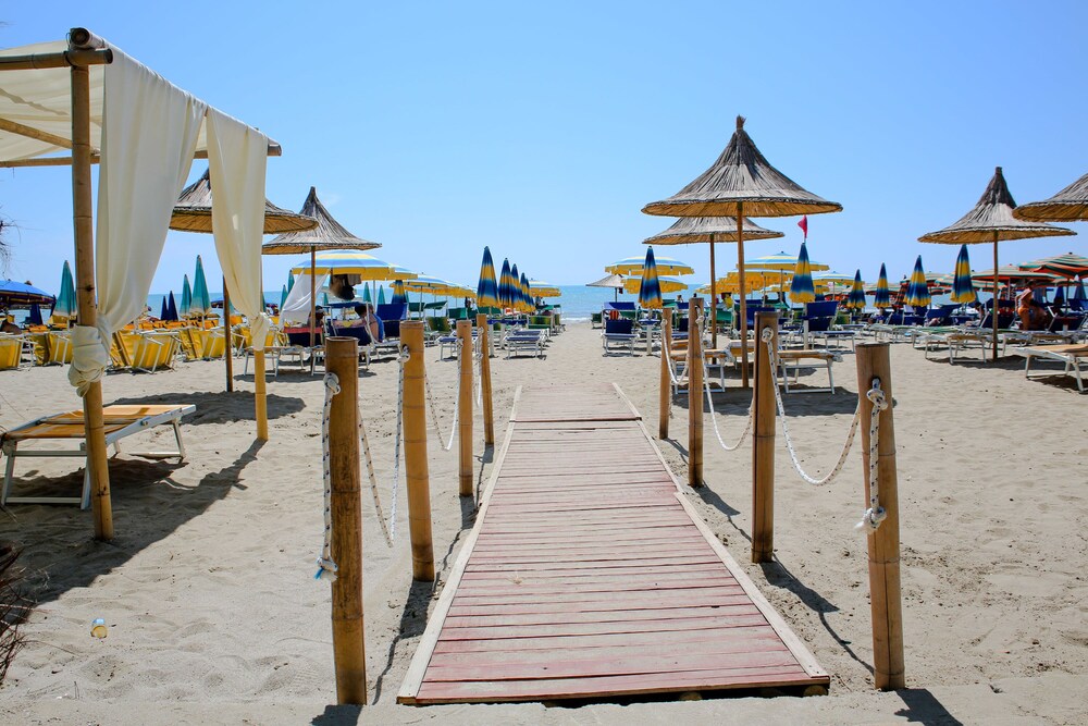 

Bari - Durrës - Hotel Bella Vista