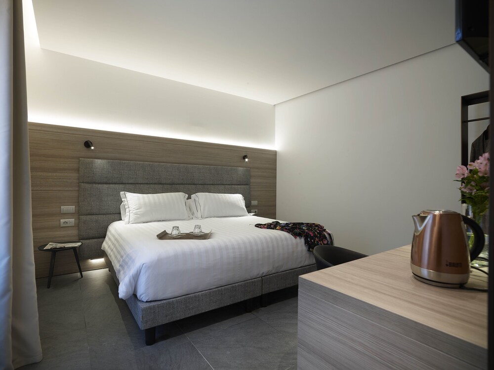 

Bari - Verona - Boutique Hotel Touring