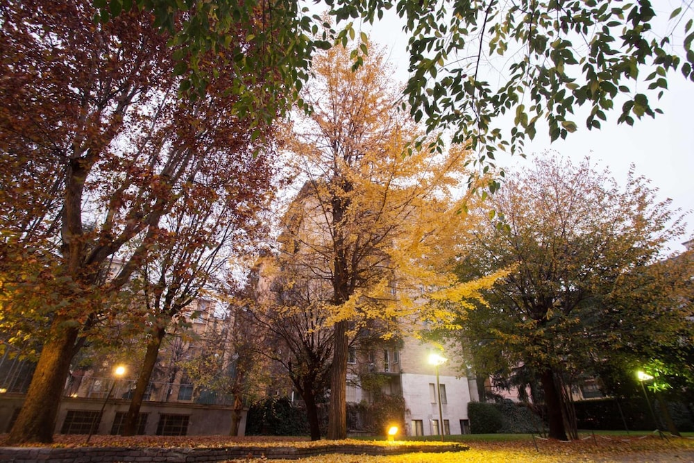 

Catania - Sesto San Giovanni - iH Hotels Milano ApartHotel Argonne Park