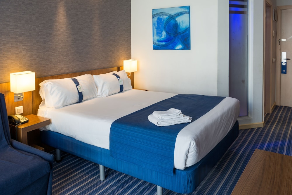 

Lamezia Terme - Getafe - Holiday Inn Express MADRID - LEGANES