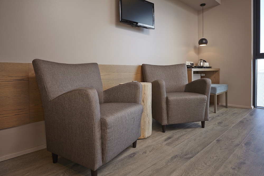 

Bari - Vik i Myrdal - Hotel Vík í Mýrdal