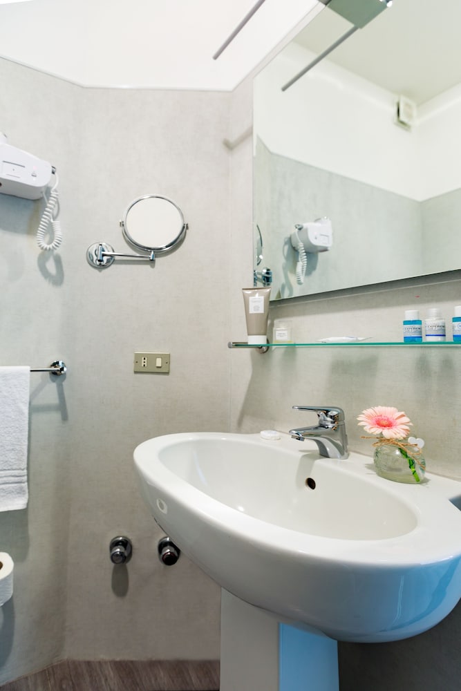 

Napoli - Oleggio - Hotel Oleggio Malpensa