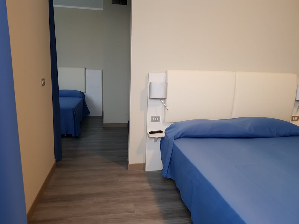 

Reggio Calabria - Malpensa - Hotel Oleggio Malpensa