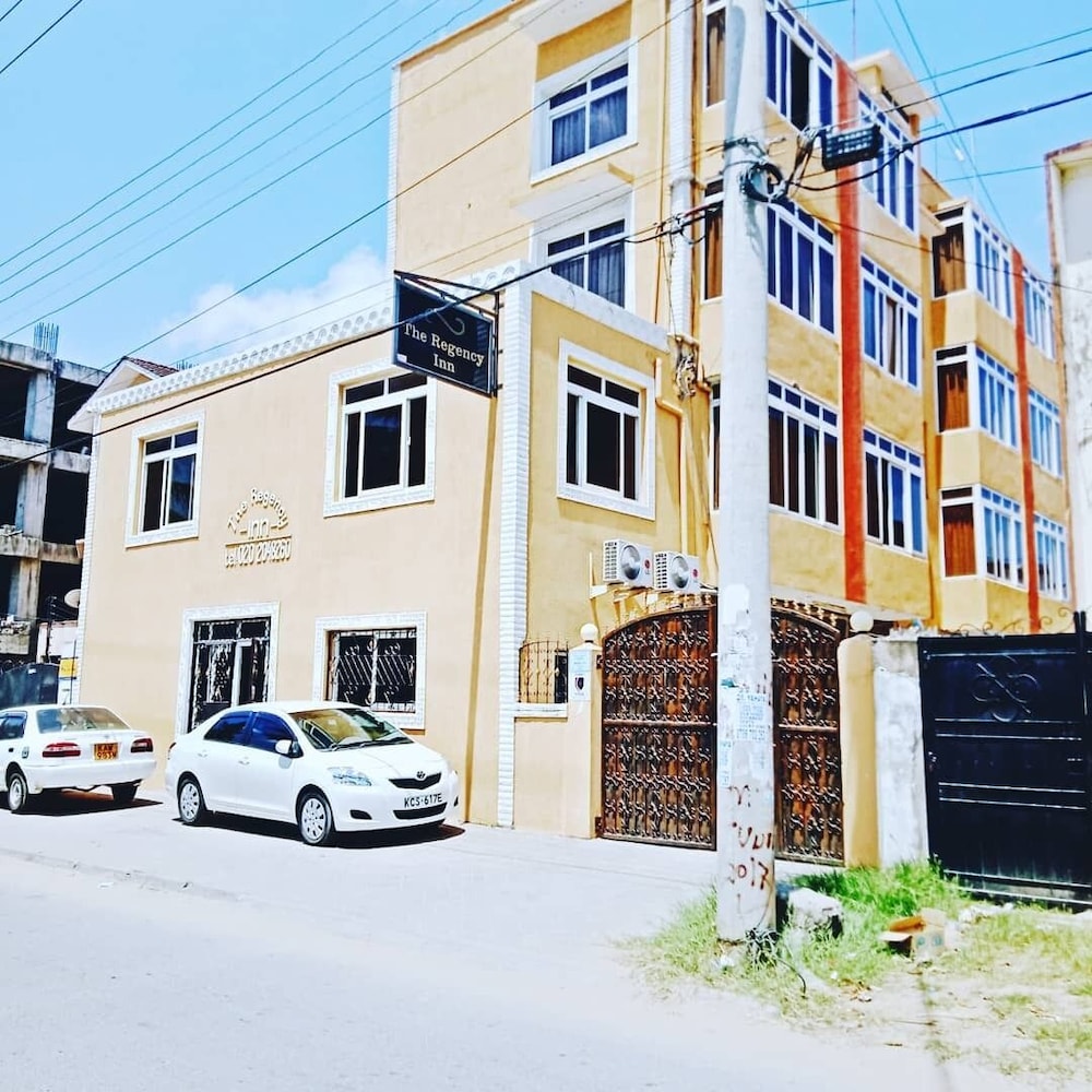 

Roma - Mombasa - Regency Inn Tudor