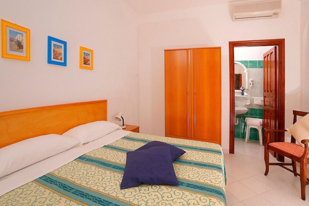 

Roma - Ischia - Hotel Villa Mena