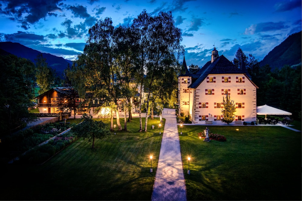 

Palermo - Zell am See - Schloss Prielau Hotel & Restaurants