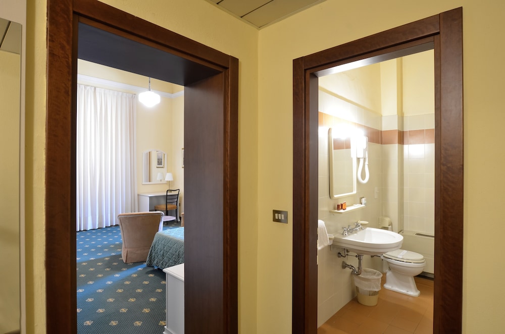 

Brindisi - Pistoia - Grand Hotel Plaza & Locanda Maggiore