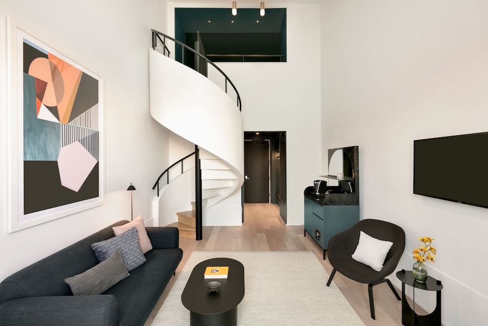 

Genova - Brooklyn (NY) - Hotel Indigo WILLIAMSBURG - BROOKLYN