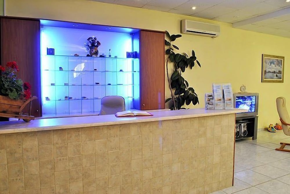 

Napoli - Alykes - Kozanos Hotel & Suites