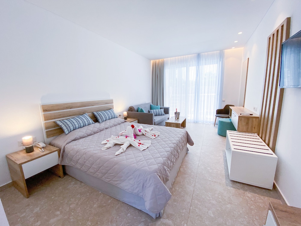

Roma - Kiotari - Lardos Bay Hotel
