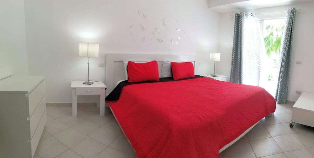 

Bari - Punta Cana - TrueCost Caribbean Paradise