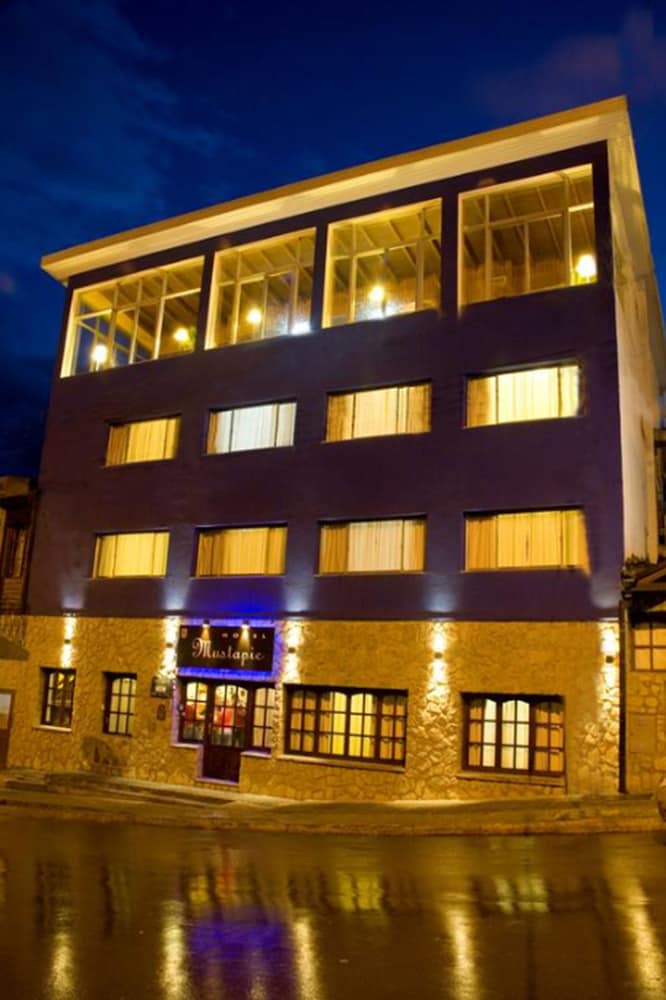

Brindisi - Ushuaia - Hotel Mustapic