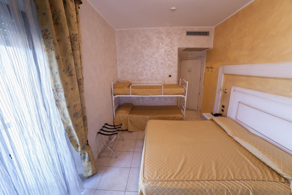 

Milano - Riccione - Hotel Diplomat Palace