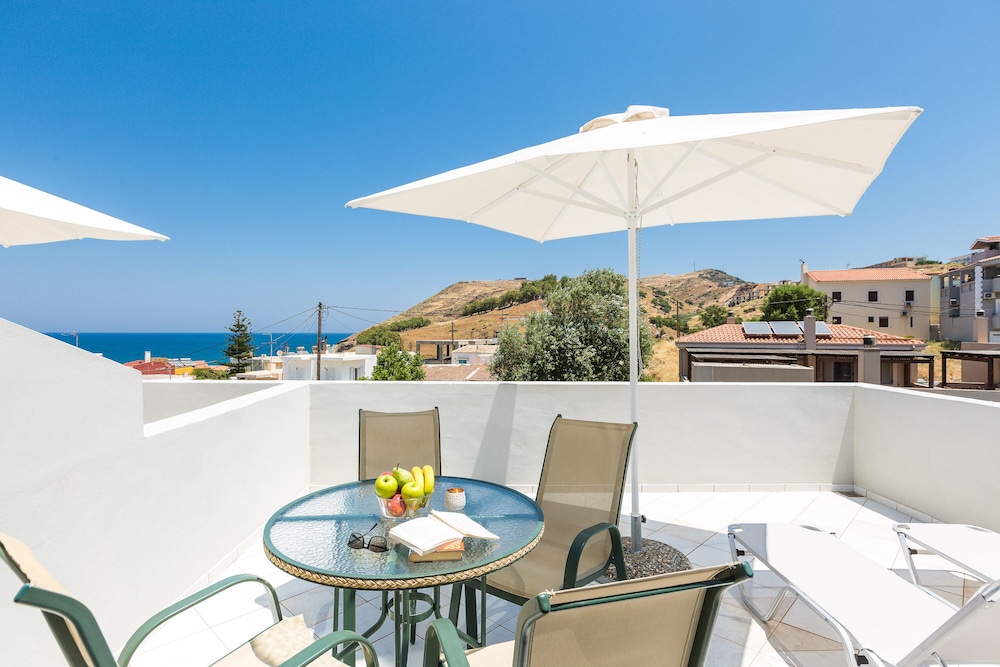 

Roma - Balíon - Philoxenia Villas