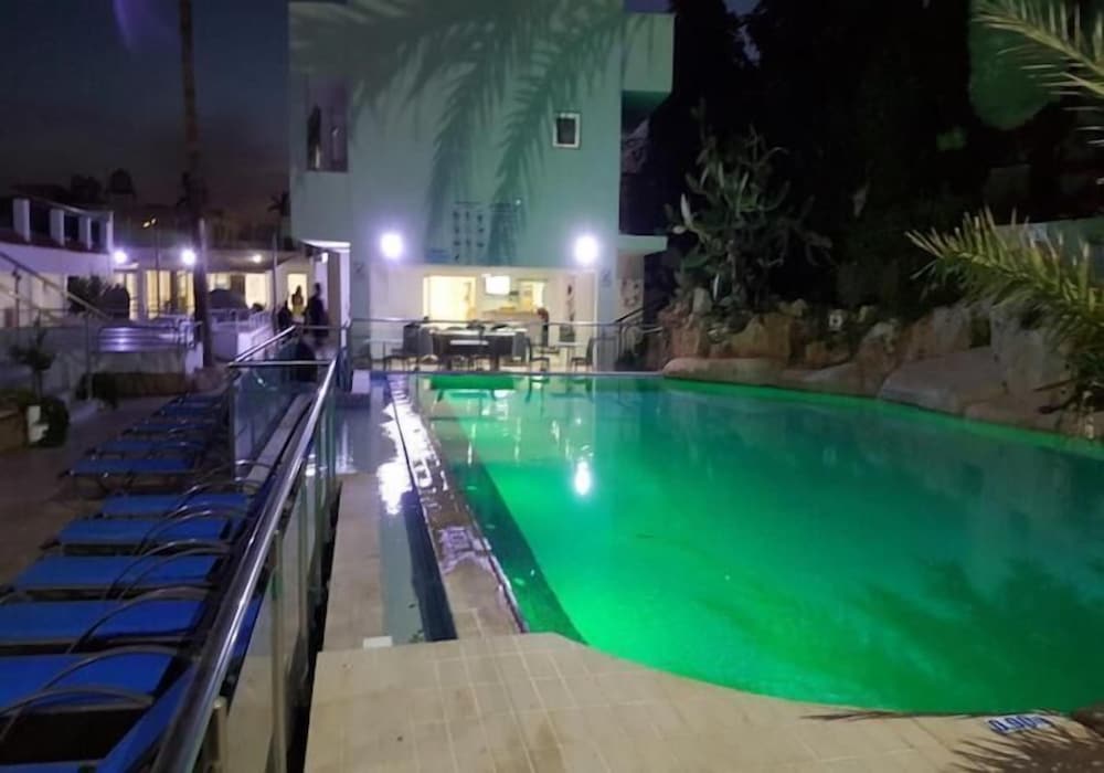 

Bari - Ayia Napa - Thomas Apartments