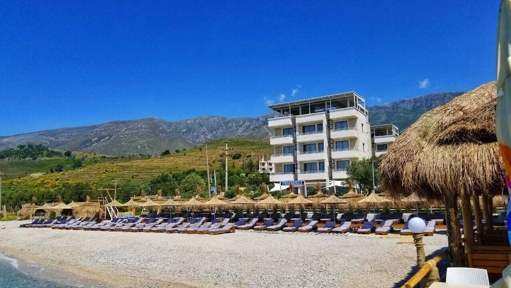 

Verona - Orikum - Pastarella Beachfront Resort