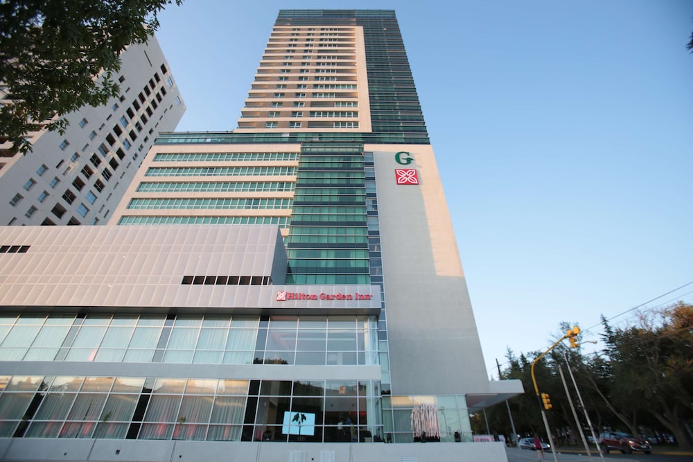 

Napoli - Neuquen - Hilton Garden Inn Neuquen