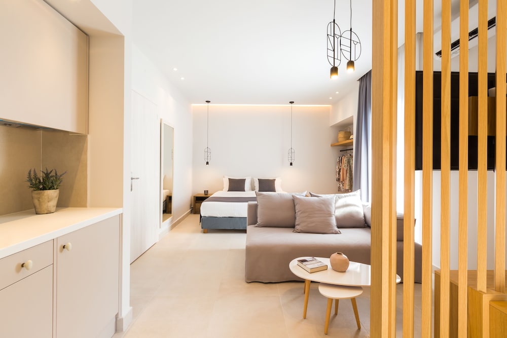 

Bologna - Skaleta - Calmare suites