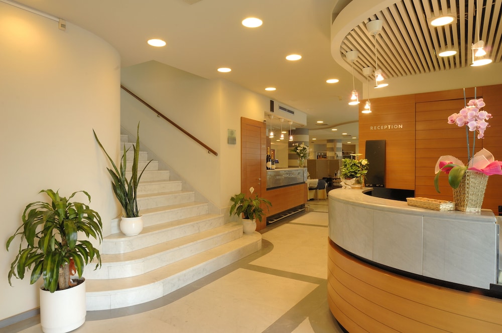 

Milano - Varazze - Hotel Le Roi