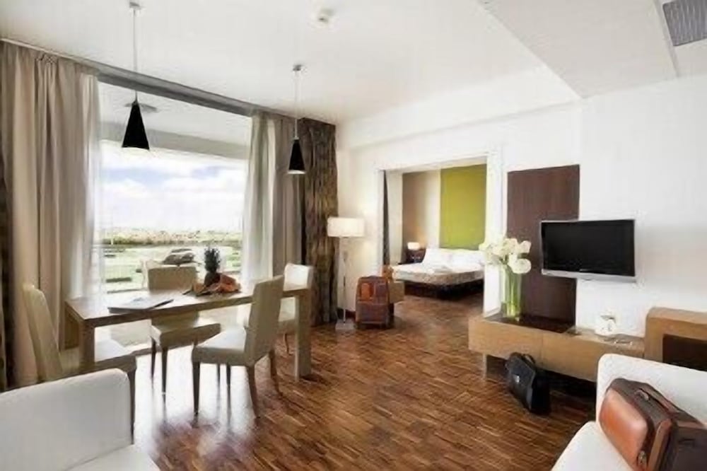 

Milano - Cassibile Di Siracusa - Eureka Palace Hotel Spa Resort