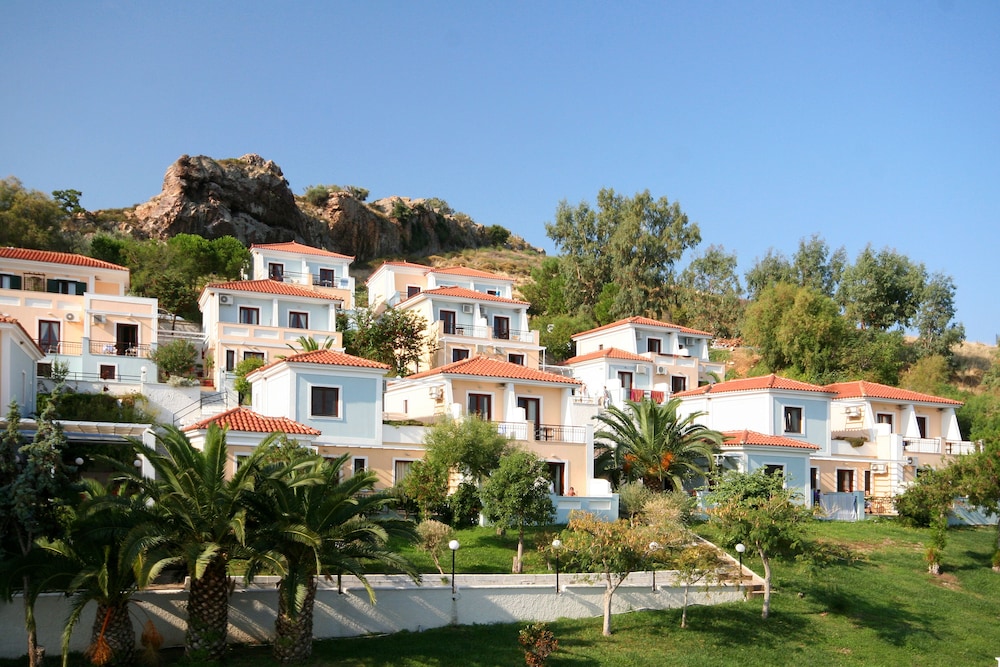 

Milano - Petra - Clara Resort