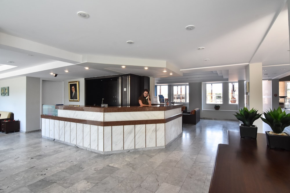 

Napoli - Creta Ovest - Chania, Grecia - Hotel Hermes