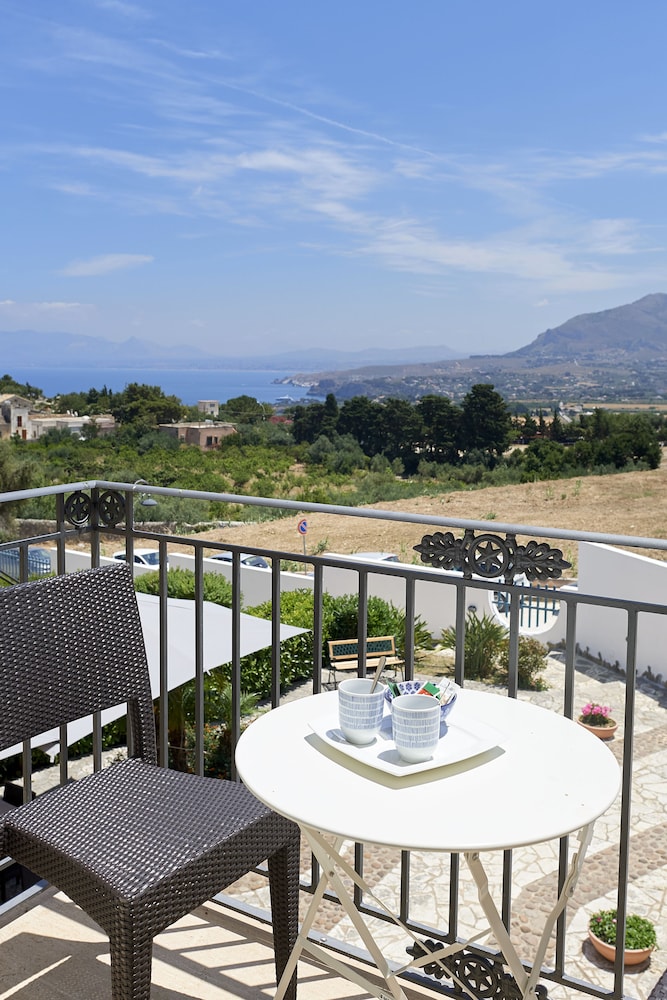 

Roma - Castellammare del Golfo - Baglio Dello Zingaro