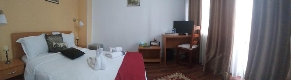 

Roma - Otopeni - La Casa Nord