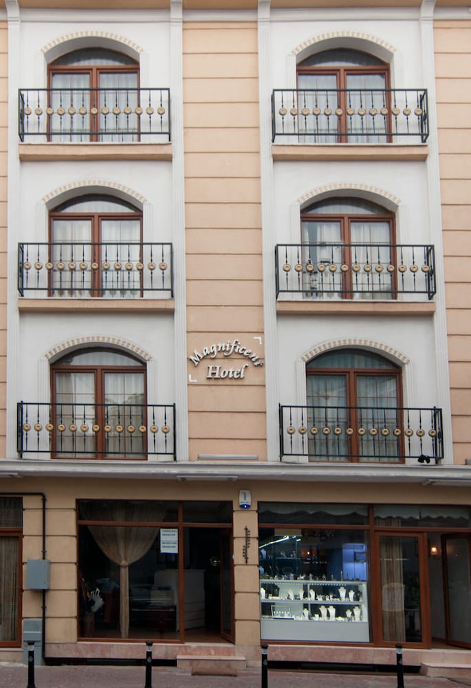 

Catania - Beyoğlu - Magnificent Hotel