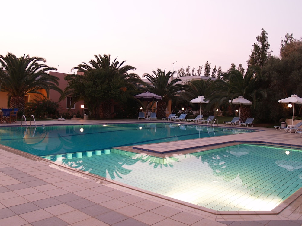 

Olbia - Chania - Kyriaki Hotel