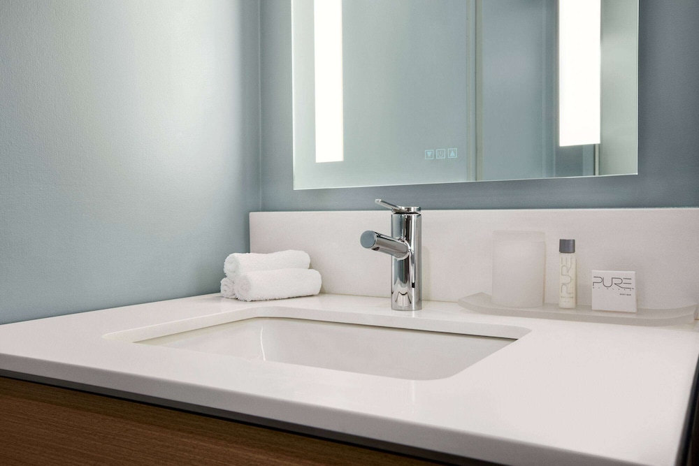 

Milano - Bronx - Wingate by Wyndham Bronx/Haven Park