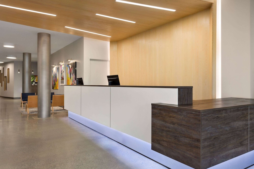 

Bologna - Bronx - Wingate by Wyndham Bronx/Haven Park