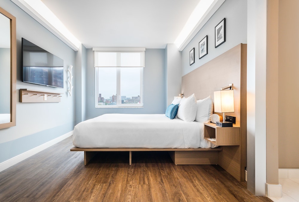 

Brindisi - Bronx - Wingate by Wyndham Bronx/Haven Park