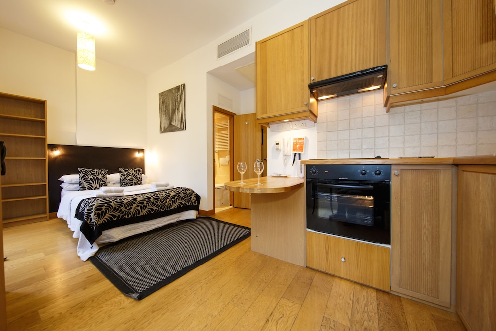 

Pescara - Londra - Studios2Let