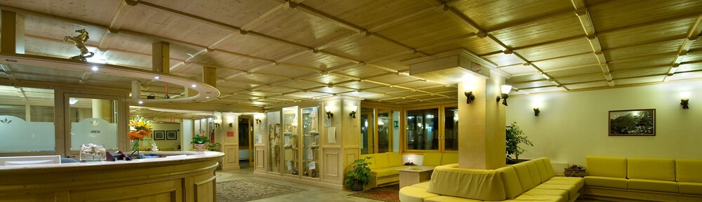 

Roma - Madesimo - Boscone Suite Hotel