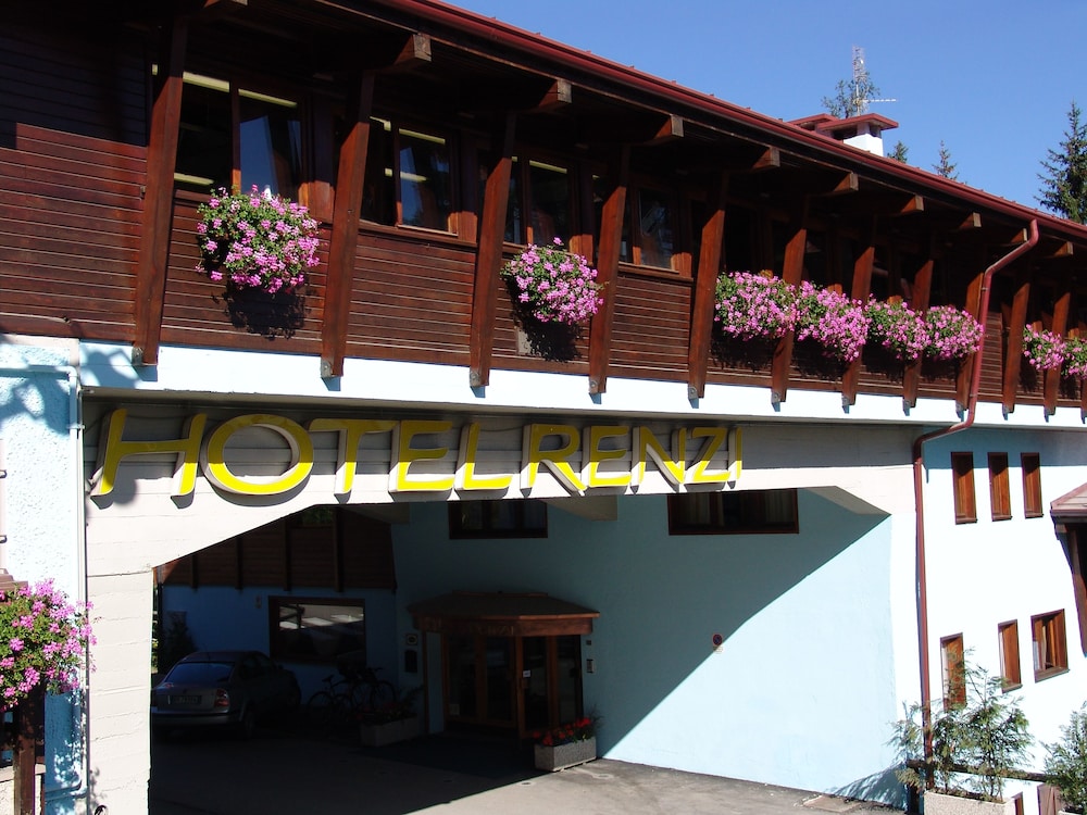

Roma - Val di Sole - Smart Hotel Renzi